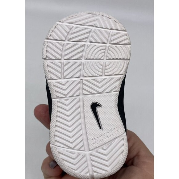 Nike Baby Team Hustle D7 Black High Top Shoes US size 2C - Picture 10 of 16